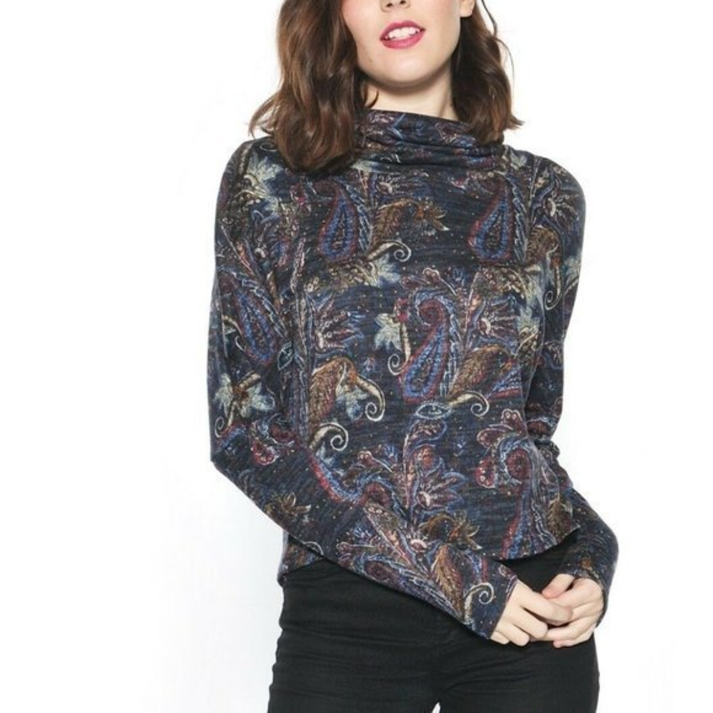 Navy boho paisley print mockneck top‎
